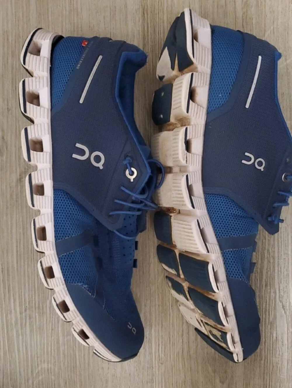 On Running Men's Athletic Shoes - Blue and White Swiss Engineered Size 9.5